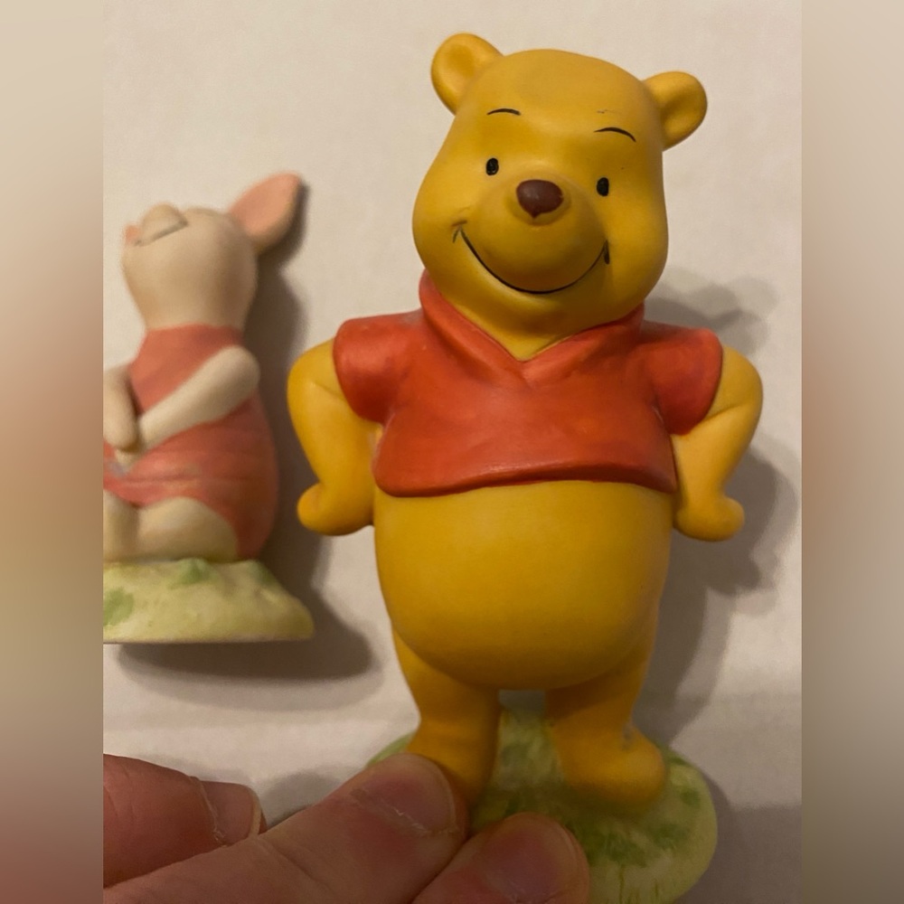 Disney Winnie the Pooh and Piglet Porcelain Figurine Lot - Picture 9 of 11